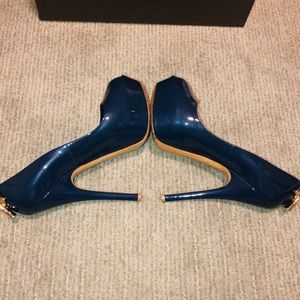 louis vuitton blue patent leather shoes